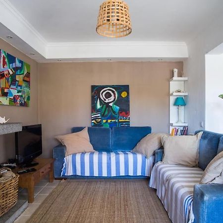 Lisbon Waves Surf Lodge Almada Bagian luar foto